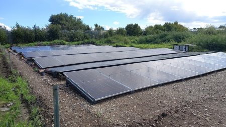 Gecertificeerde betonnen zonnepaneelsteunen winnen terrein op platte daken